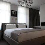Apartman In The Heart Of
