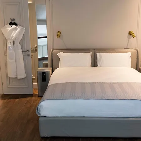 Apartman In The Heart Of *